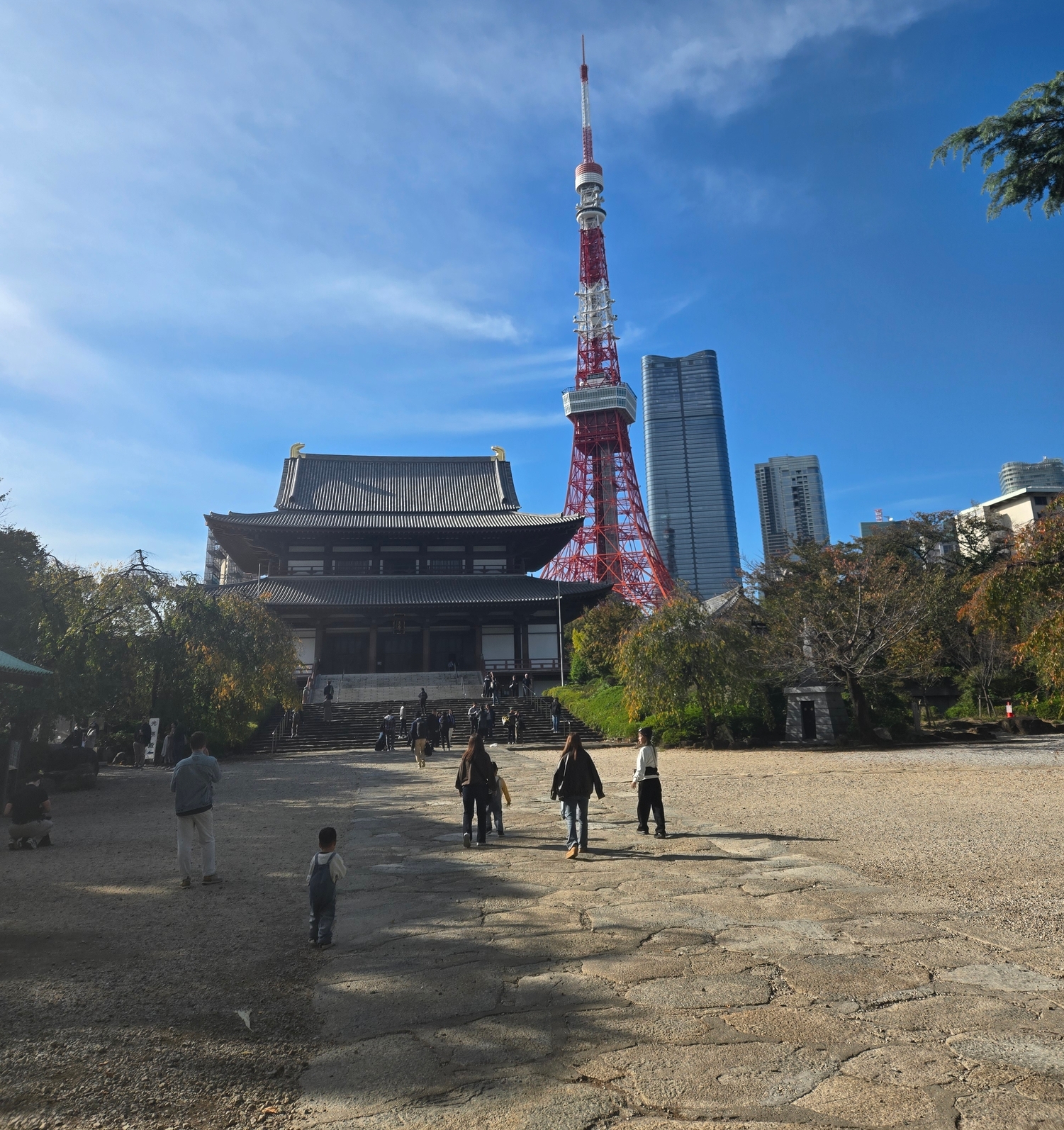A photo of the temple grounds.